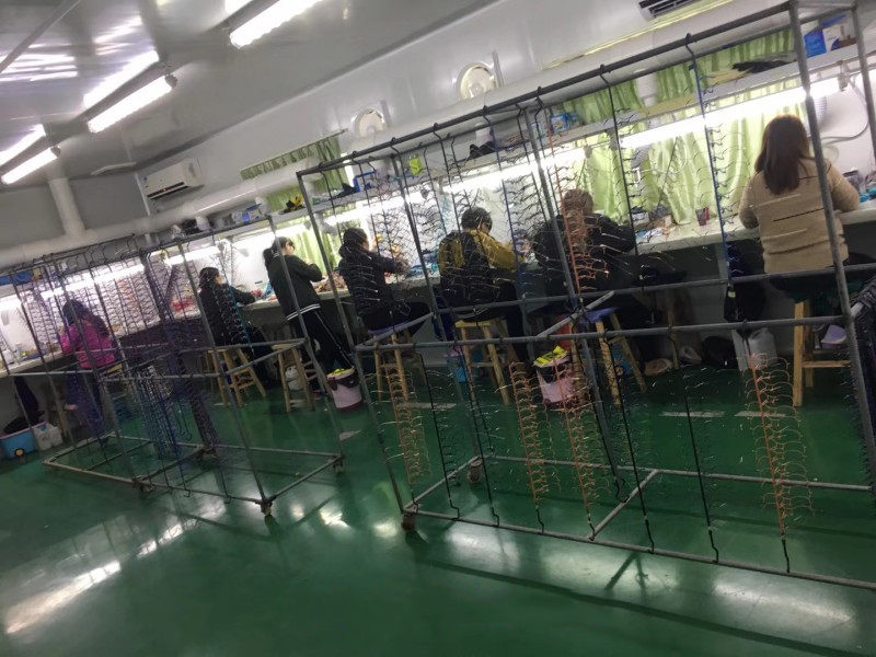 Metal and titanium glasses wipe dual color area