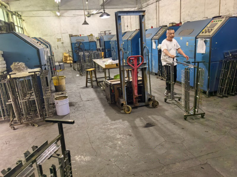 Metal, just metal glasses rolling area