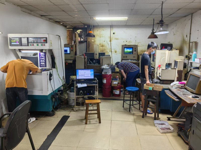 Metal and titanium precision carving area